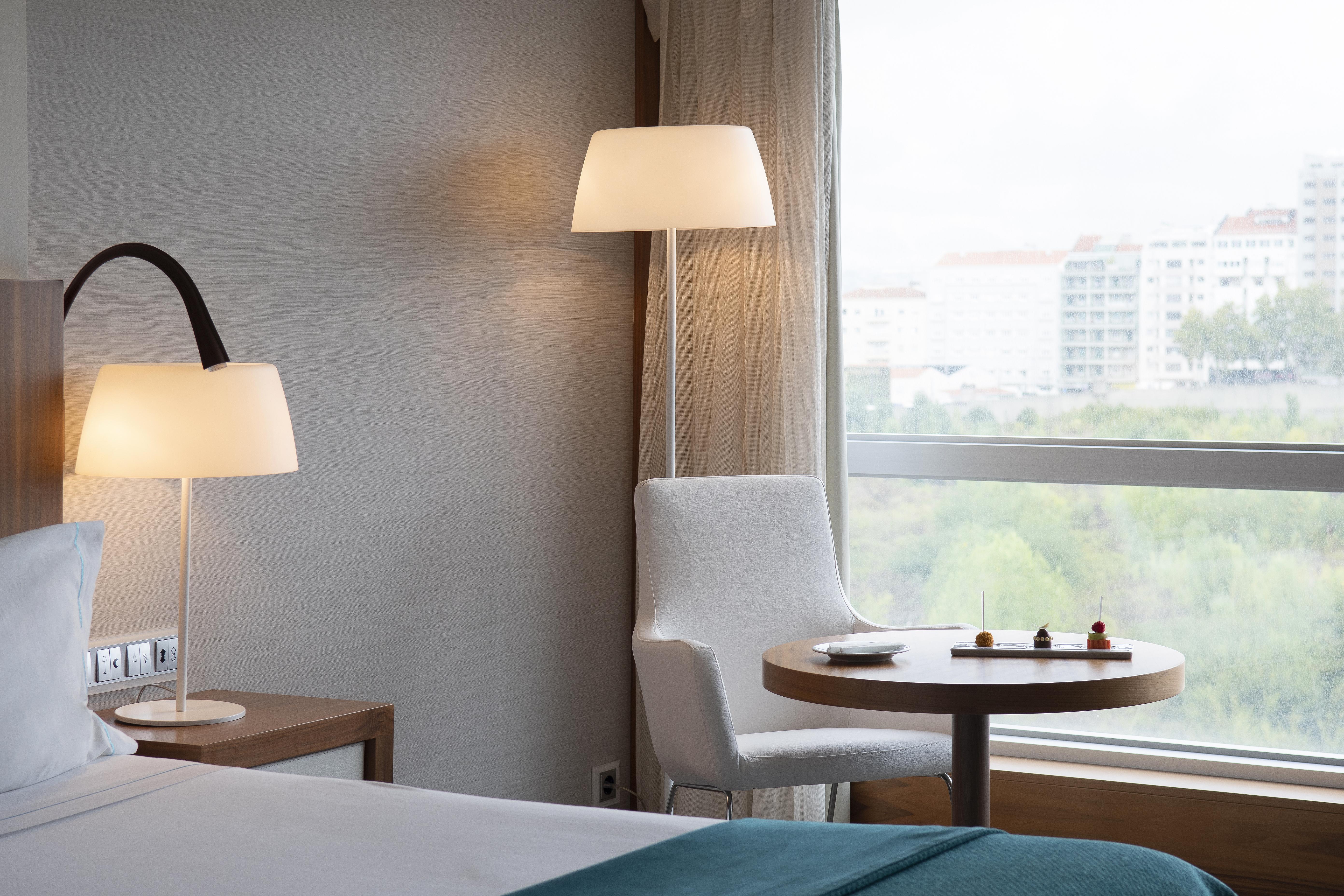โรงแรมอีปิก ซานา ลิสบัว ลิสบอน ภายนอก รูปภาพ A room at the hotel